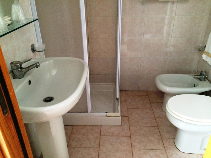 Bathroom, Hotel Eden, Imperia