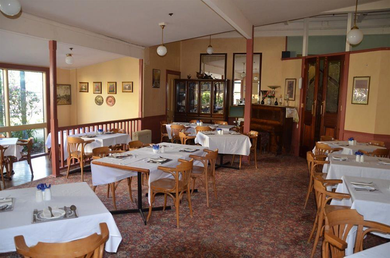 Food & Drinks 5, Leura House, Blue Mountains