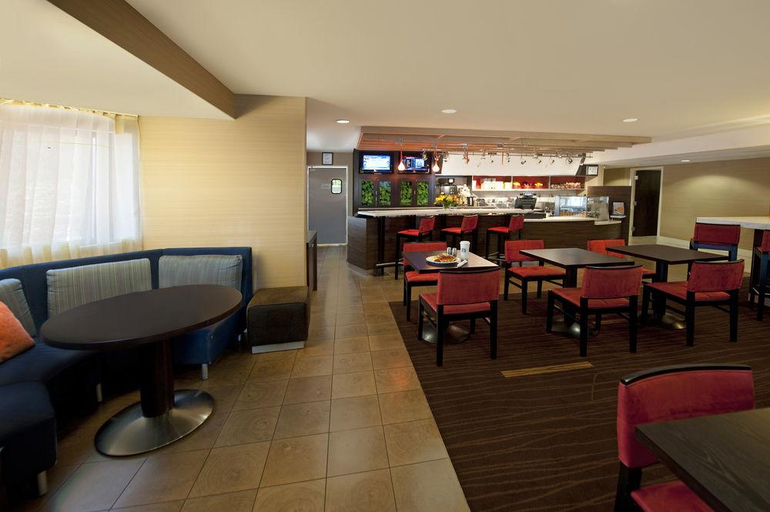 Food & Drinks 5, Courtyard Winston Salem/University, Forsyth