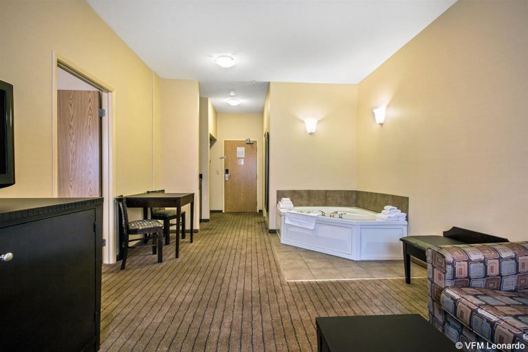 Exterior & Views 2, Ramada by Wyndham Prince Albert, Division No. 15