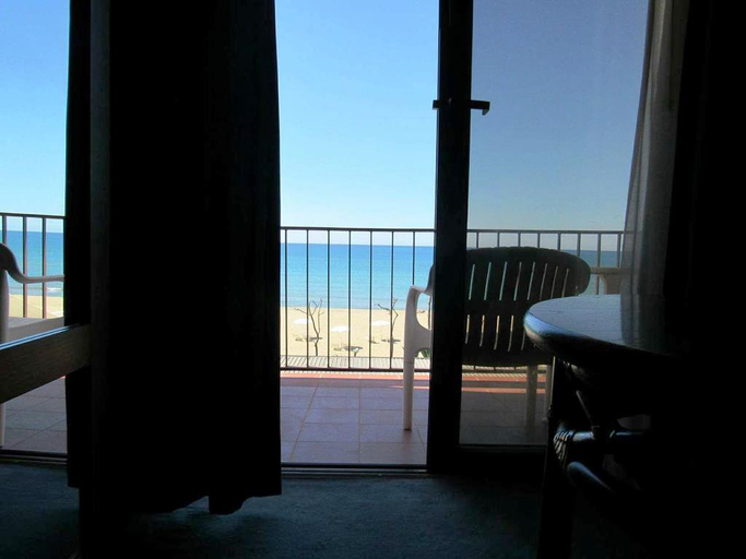 Bedroom 2, Schuhmann Strandhotel, Salerno