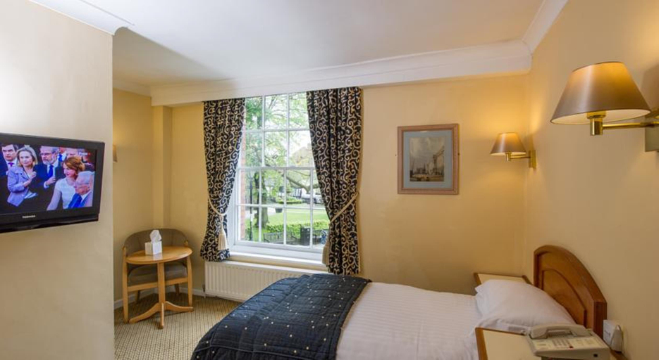 Bedroom 2, Prince Rupert Hotel, Shropshire