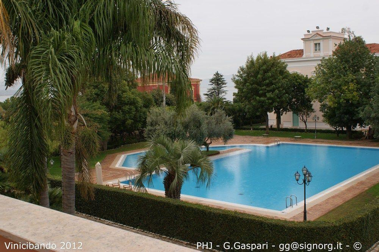 Villa Irlanda Grand Hotel, Latina