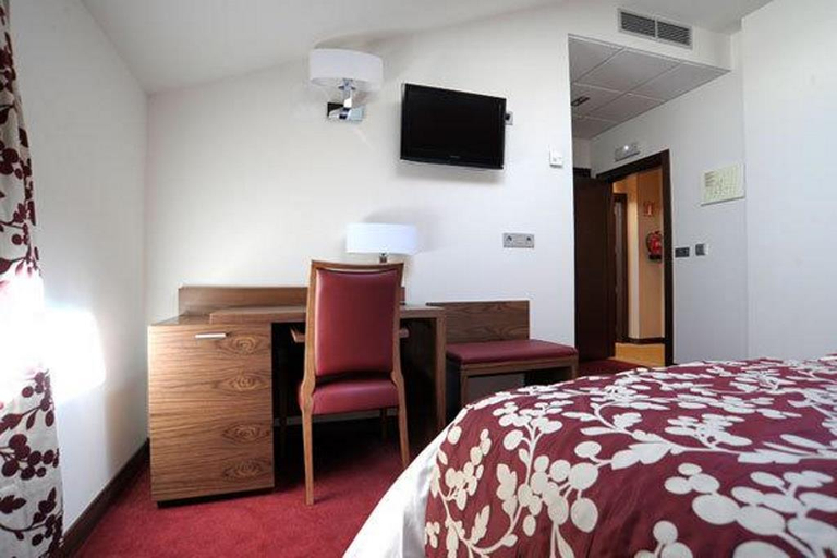 Bedroom 3, Hotel Alameda Centro, Soria