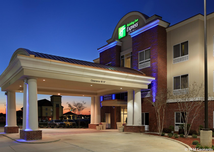 Exterior & Views 3, Holiday Inn Express & Suites CANTON by IHG, Madison
