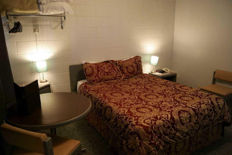 Bedroom 3, Kootenay Country Inn, East Kootenay
