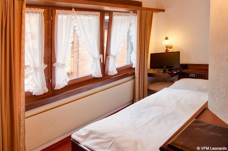 Bedroom 3, Astoria, Visp