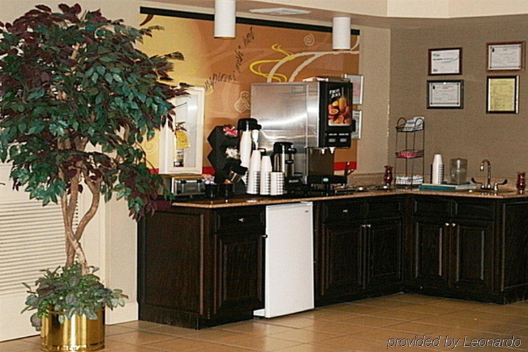 Public Area 4, Red Rest Inn, Bibb