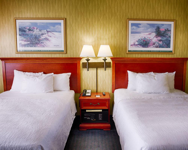 Bedroom 3, The Oceanfront Inn Virginia Beach, Virginia Beach
