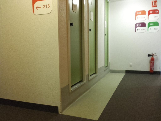 Public Area 2, Hotel F1 Montauban, Tarn-et-Garonne