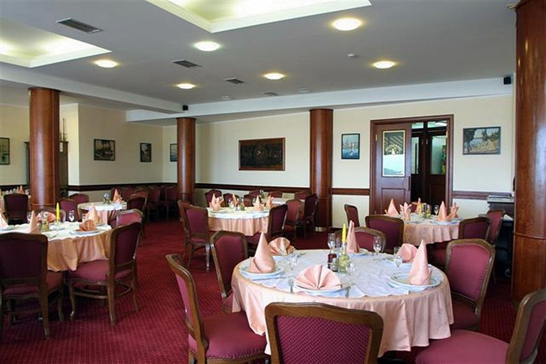 Food & Drinks 5, Miramare, Njivice