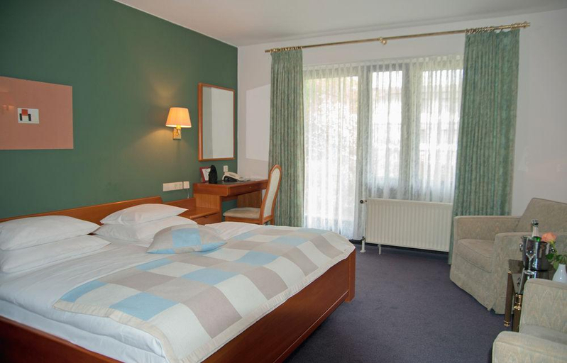 Bedroom, Parkhotel Hitzacker, Lüchow-Dannenberg