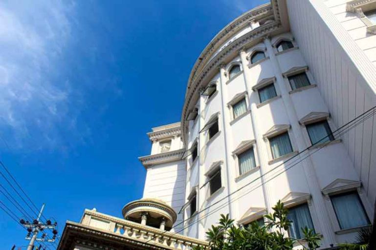 Quds Royal Hotel Surabaya, Surabaya