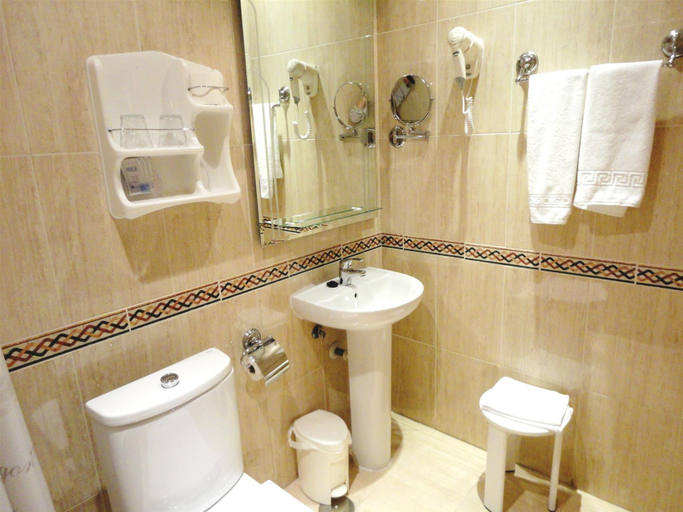 Bathroom 4, Hotel Mirador, Madrid