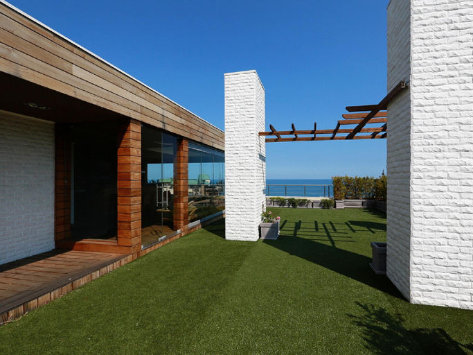 Exterior & Views 2, Golden Line, Varna