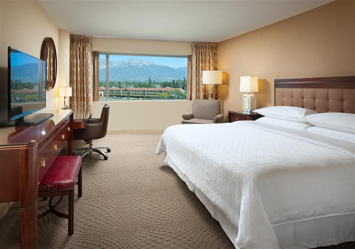 Bedroom 3, Sheraton Ontario Airport, San Bernardino