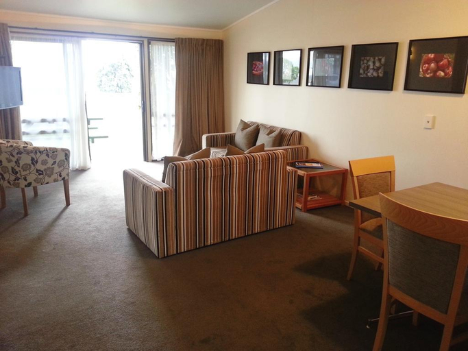 Public Area, Marineland Motel, Napier