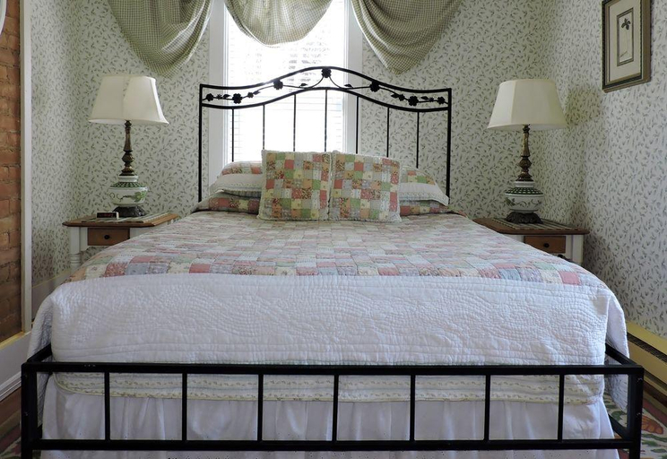 Bedroom 3, Saratoga Farmstead B&B, Saratoga