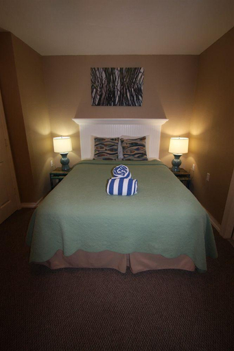 Bedroom, Sunrise Garden Resort, Manatee