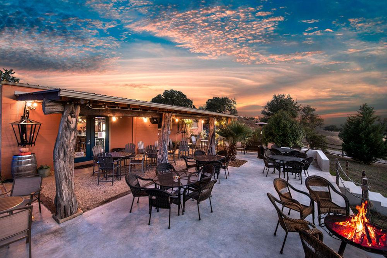 Food & Drinks 5, Barons CreekSide Resort, Gillespie