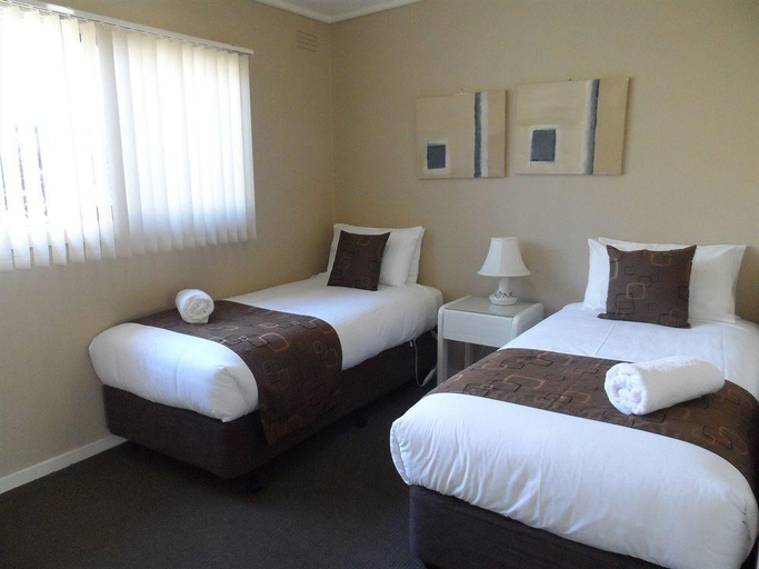 Bedroom 3, Admiral Motel, Melbourne