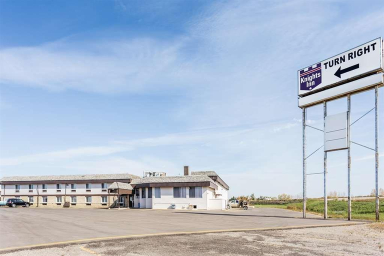 Exterior & Views 3, Moosejaw Inn, Division No. 7