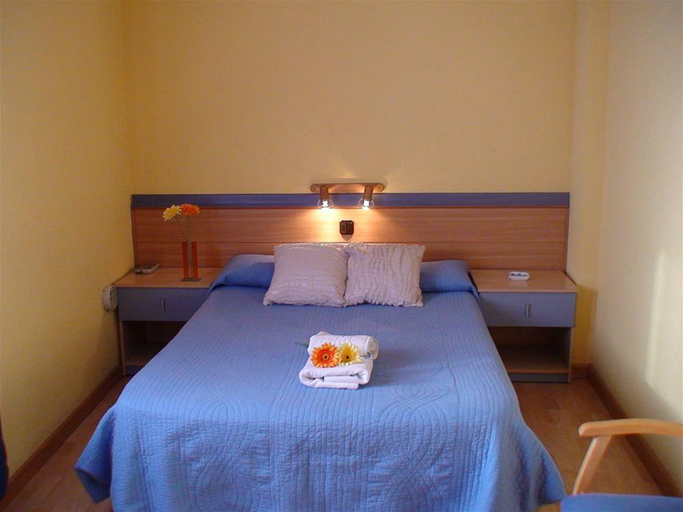 Bedroom 3, Hostal El Carmen, Zaragoza