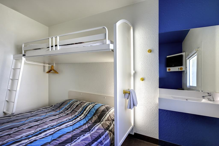 Bedroom 2, HotelF1 Cergy St Christophe, Val-d'Oise
