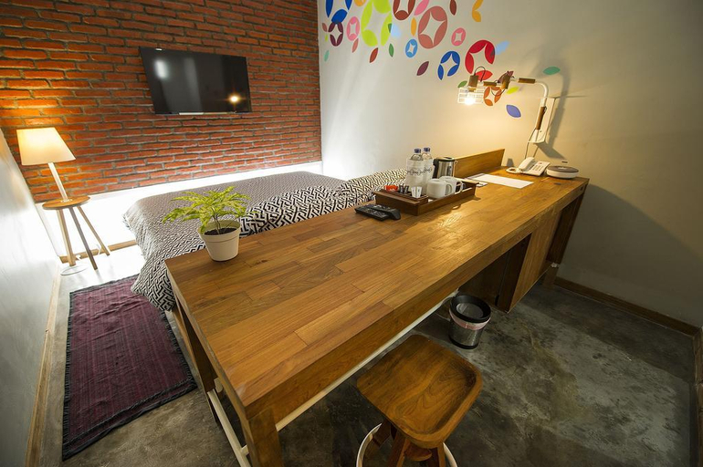 Exterior & Views 1, Lokal Hotel & Restaurant, Sleman