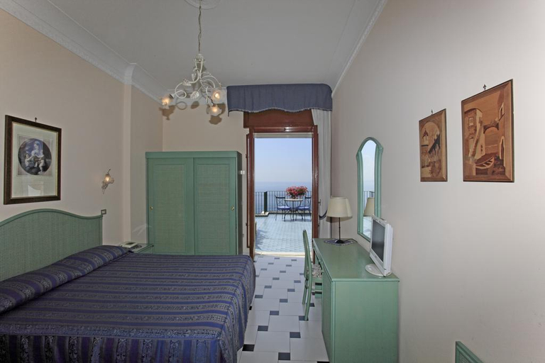 Bedroom 2, Hotel Il Nido, Salerno