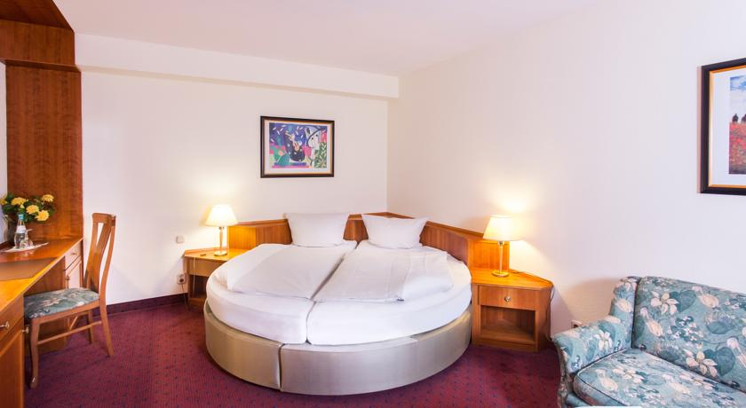 Bedroom 3, TRIP INN  Hotel Bristol Mainz, Mainz