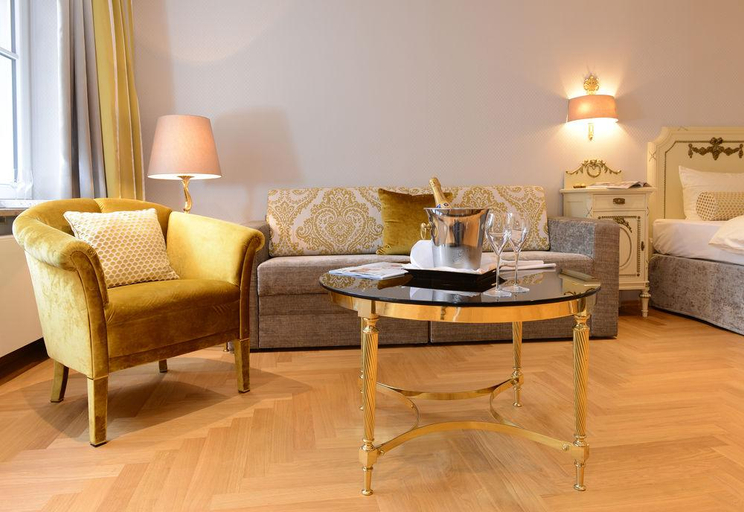 Exterior & Views 2, Romantik Hotel Markusturm, Ansbach