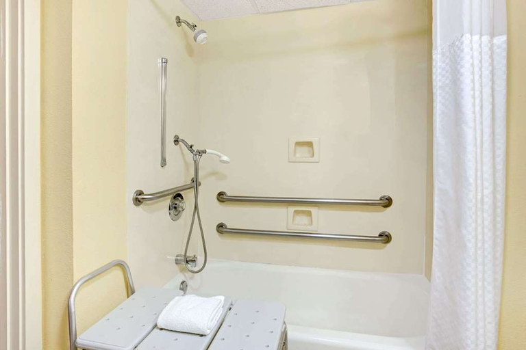 Bathroom 4, Gatlinburg River Inn, Sevier