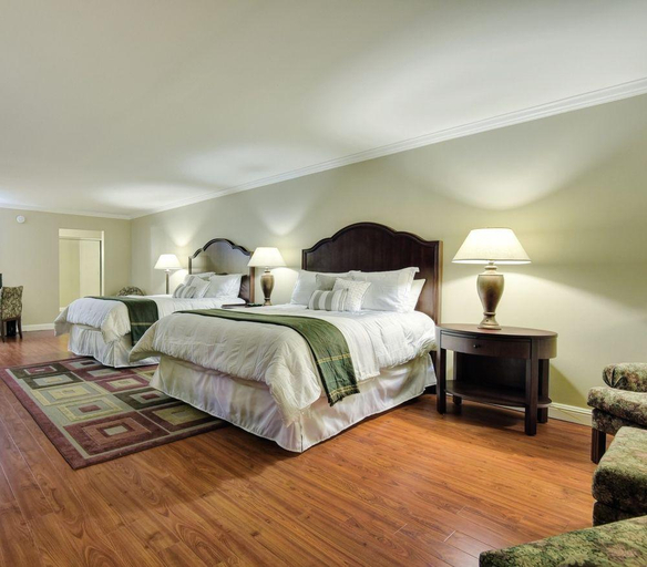Bedroom 1, Stanford Terrace Inn, Santa Clara