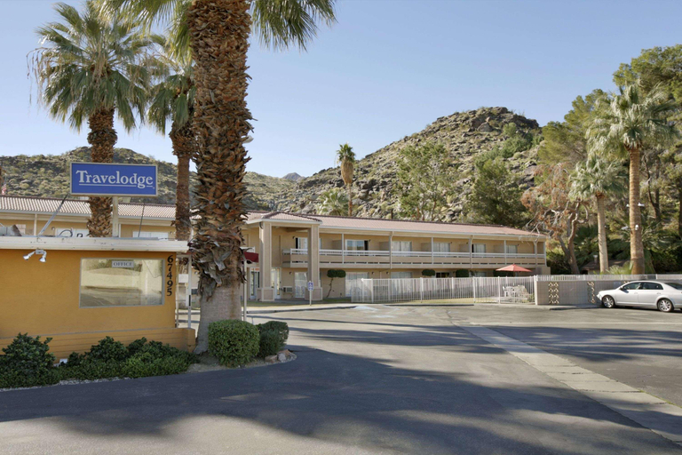 Exterior & Views 1, SOL SPRINGS INN, Riverside