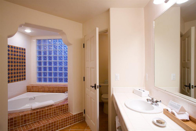 Bathroom 4, Lodge On The Desert, Pima