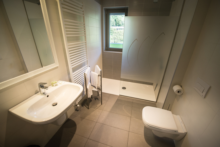 Bathroom 4, Residence Centro Vela, Trento