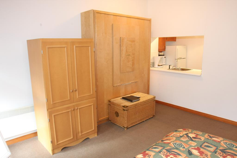 Bedroom 5, The Alpenglow At Whistler, Squamish-Lillooet