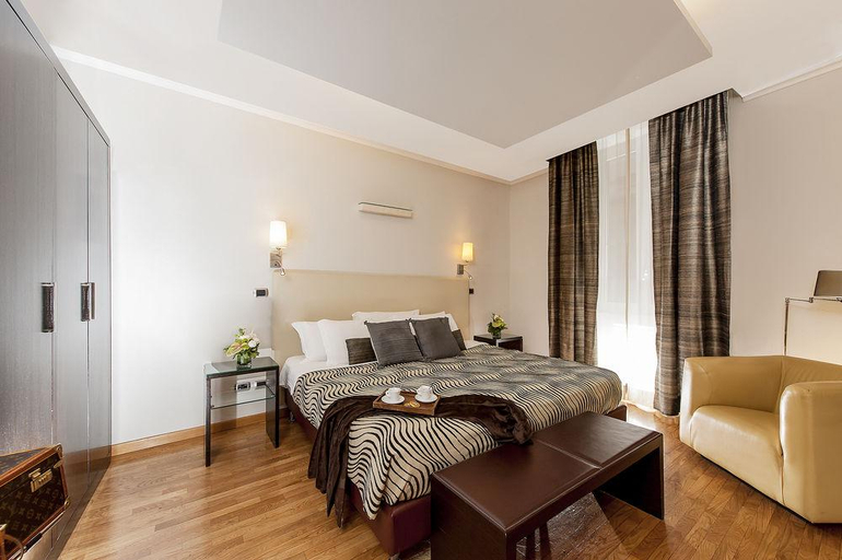 Bedroom 3, Daphne Trevi, Rome