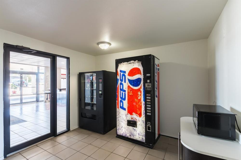 Public Area 2, Motel 6 Stephenville, TX, Erath