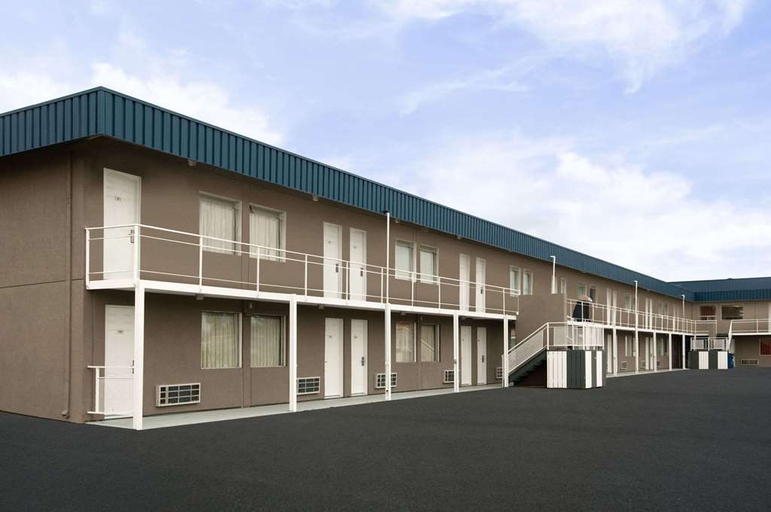 Exterior & Views 3, Swift Current Thriftlodge, Division No. 8