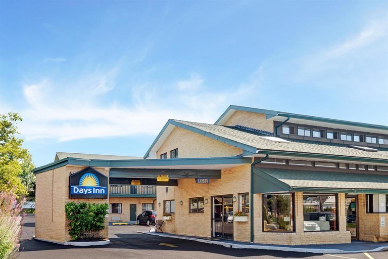 Days Inn At Woodbury, Nassau