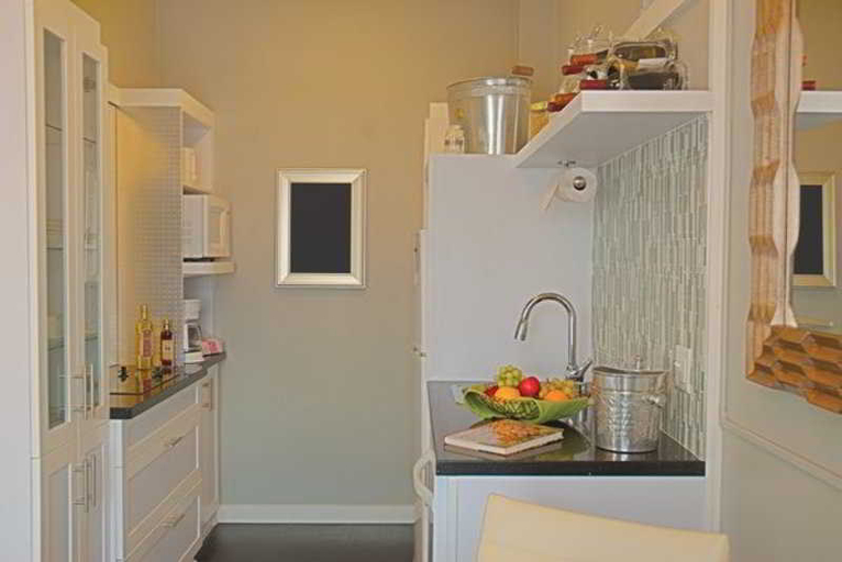 Bathroom 4, Inn at the Park, San Diego