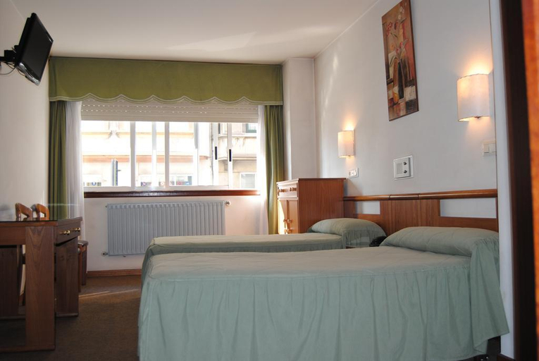 Bedroom 3, Hostal Palas, A Coruña