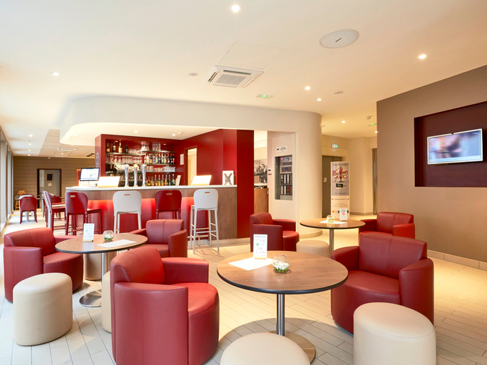 Public Area 3, Hotel Campanile Conflans Sainte Honorine, Yvelines