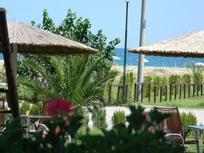 Exterior & Views 2, Pension Delfini, Central Macedonia