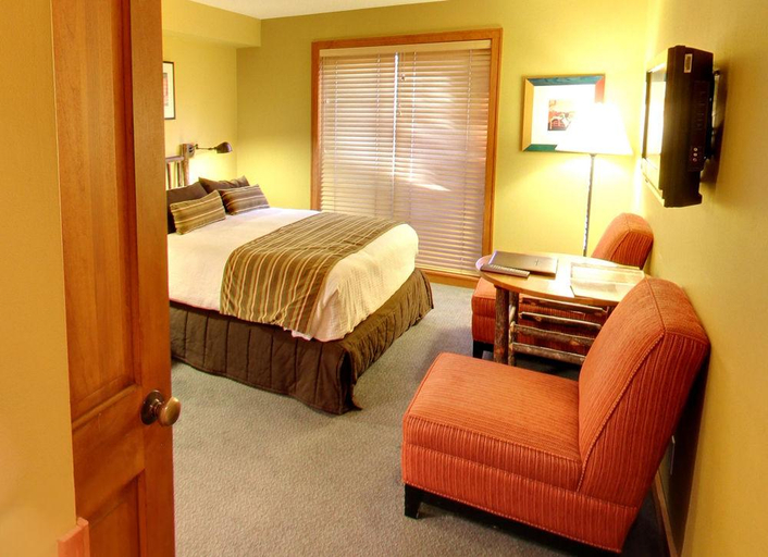 Bedroom 4, Hilton Grand Vacations Club Whistler, Squamish-Lillooet