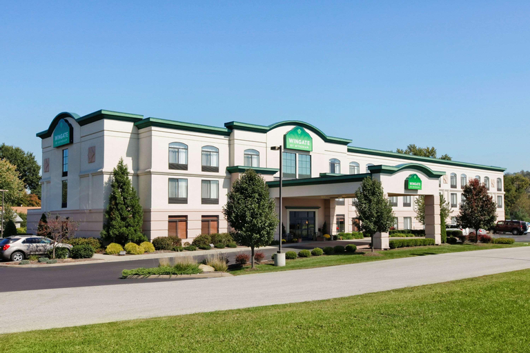 Wingate by Wyndham Vienna/Parkersburg/Marietta, Wood