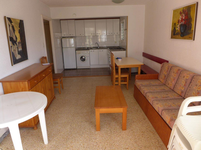Bedroom 5, Cye V, Tarragona