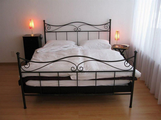 Bedroom 3, Haus Sonnheim, Visp